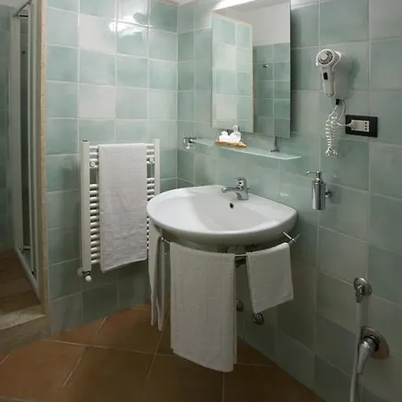 Bahia Hotel 3*